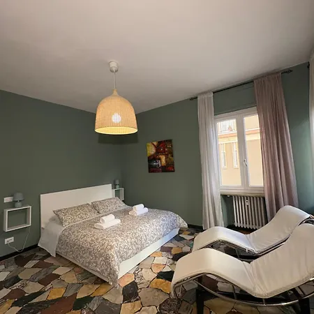 Delle Rose - Le Arche